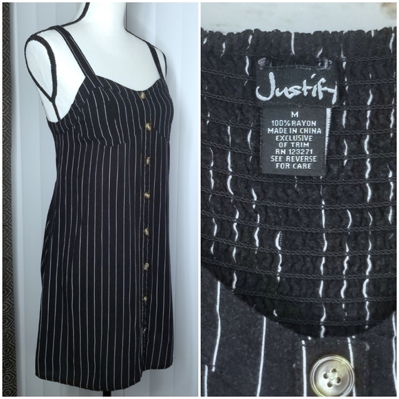 Justify Pin Stripe Dress Size Medium - Picture 4 of 4